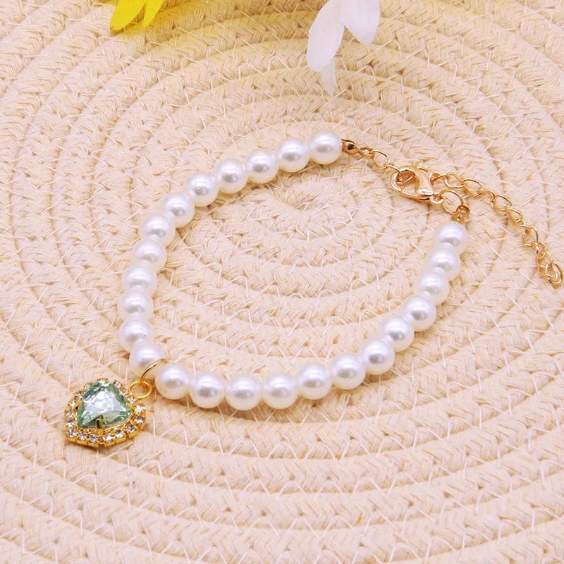 Adjustable pearl cat collar necklace for small and large cats