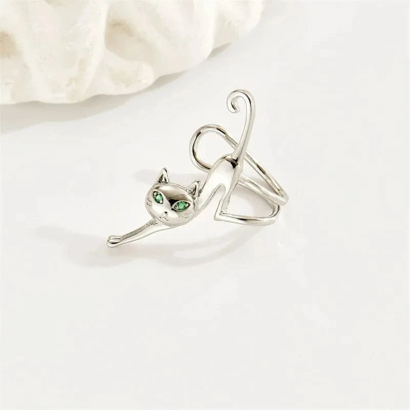 Lightweight and comfortable funky cat clip-on earrings