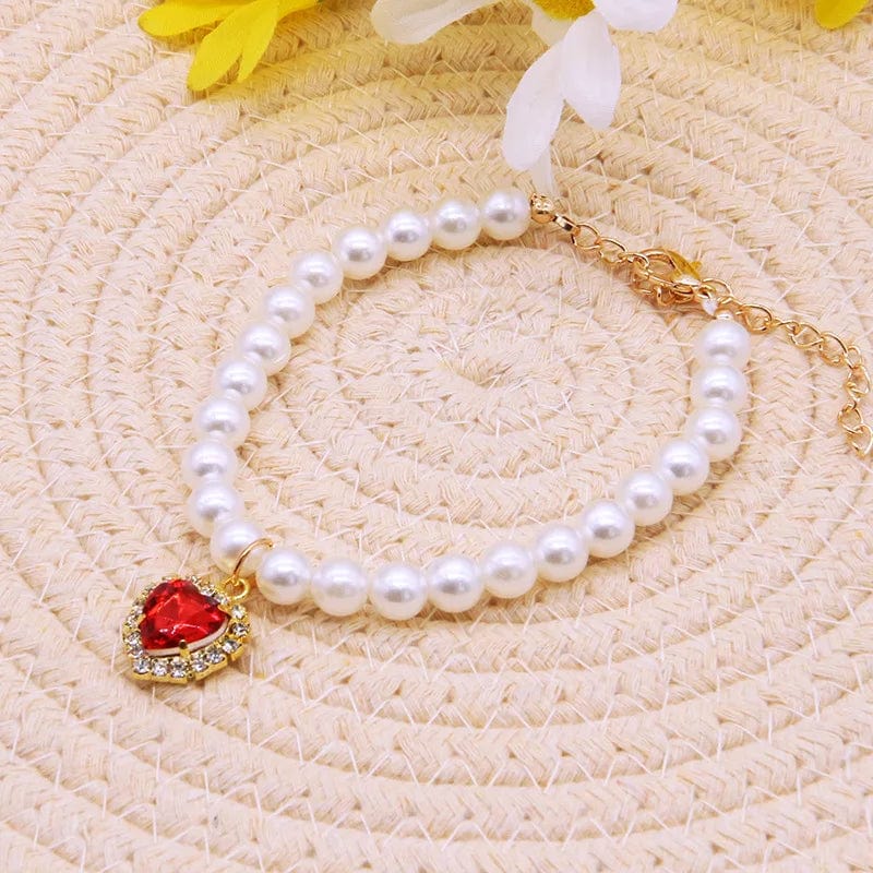 Luxury cat jewelry collar with synthetic gem heart pendant