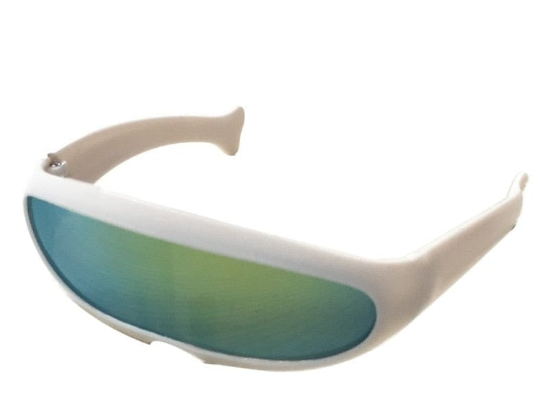 Trendy summer shades for cool cats