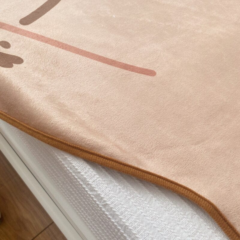 Cozy single-person cat flannel throw