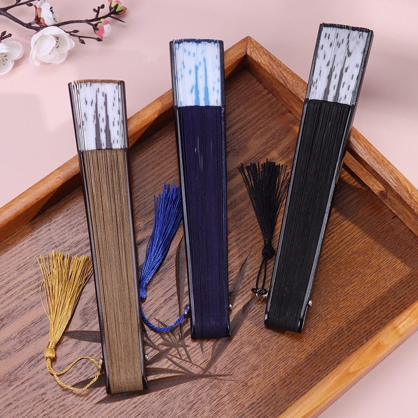 Cat-themed charming foldable handheld fan