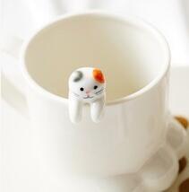 Cream Cat Hanging Spoon – Ceramic Finish Close-Up