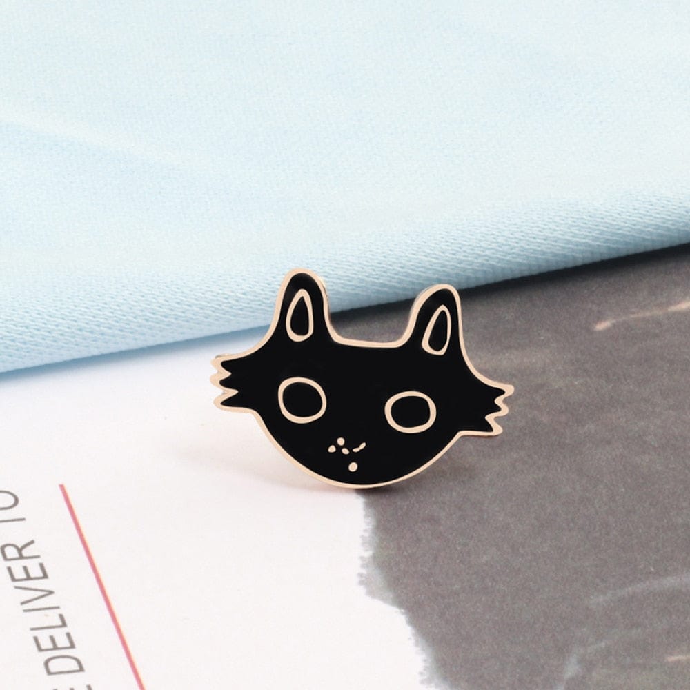 Delightful cat-shaped lapel pins brooch cat white brooch girl kitten