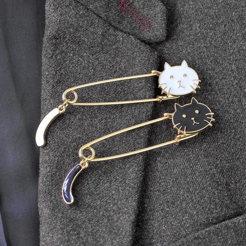 Charming feline brooch accessories animal brooch cat black white