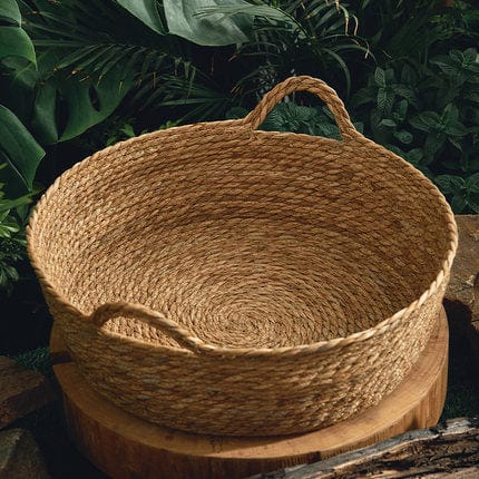 Cat scratching nest made of bamboo small cat house