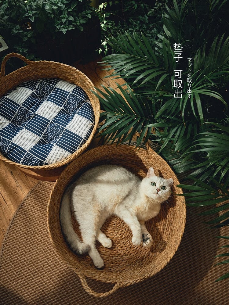 Durable bamboo cat scratching nest
