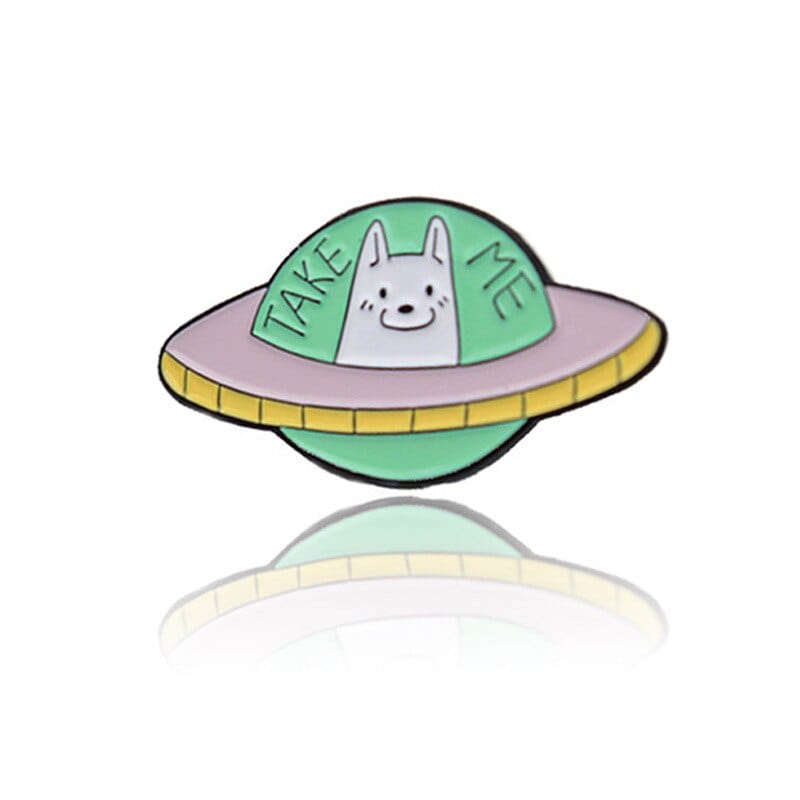Cat-shaped brooches that radiate a PAWSITIVE vibe
