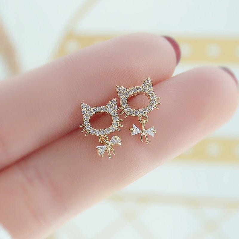Adorable sparkly stud kitty earrings hello kitty women stud earring