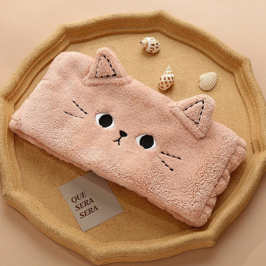Purr-fectly Stylish Makeup Accessories for Cat-Loving Beauty Enthusiasts