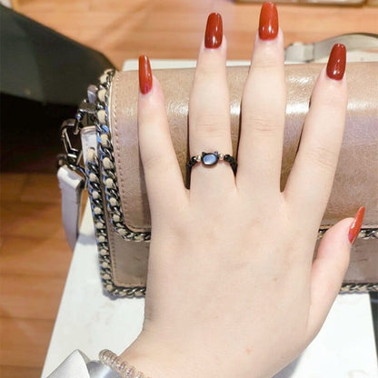 Cat Stone Ring – Stylish Hand Modeling View