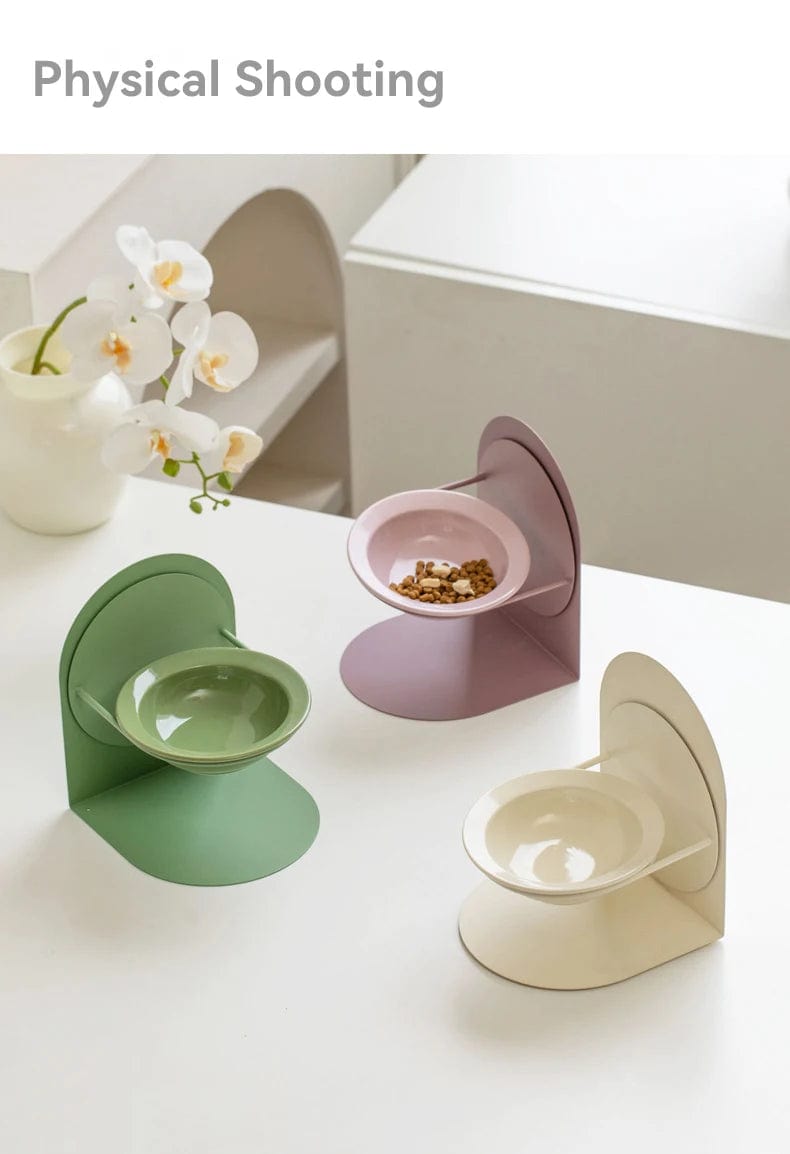 Detail View: Curved Bowl Stand Edge Finish