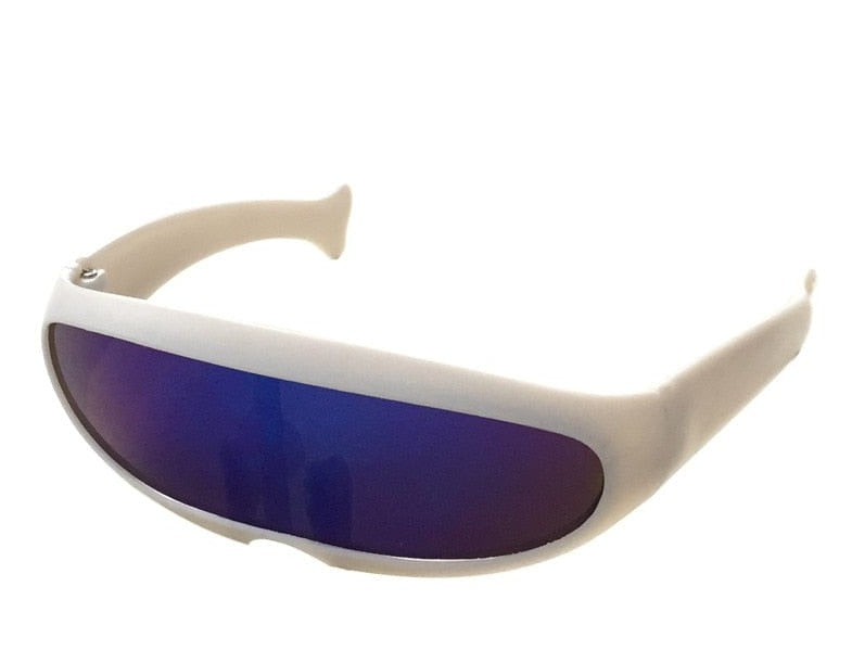 Cat sunglasses with cool goggle design