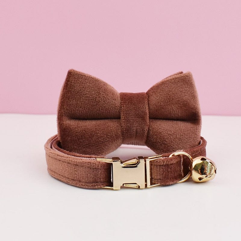 Cat accessories: Customized velvet bow collars