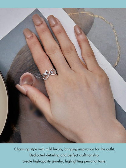 Sterling silver cat ring with infinite design