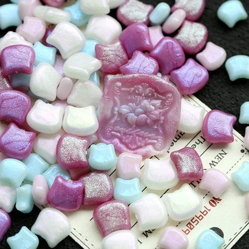 80pcs Glittering Cat Head Wax Beads