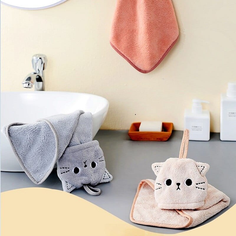 Soft and plush cat face hand towel for the bathroom