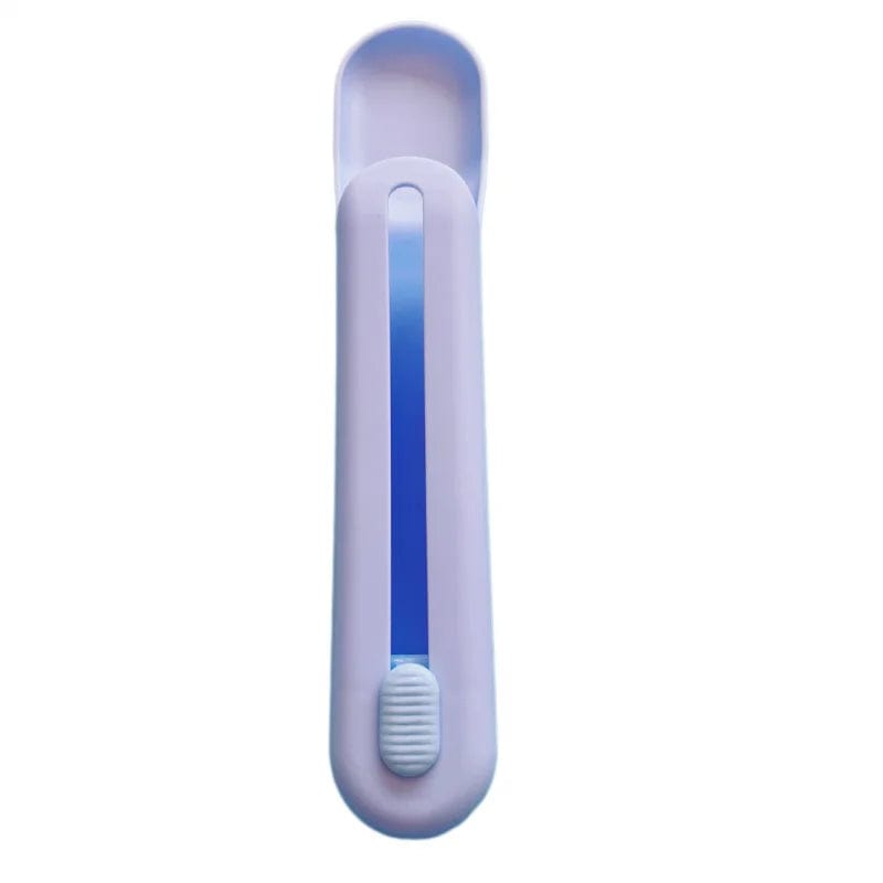 clean feeding cat treat squeezer with spoon dispenser

