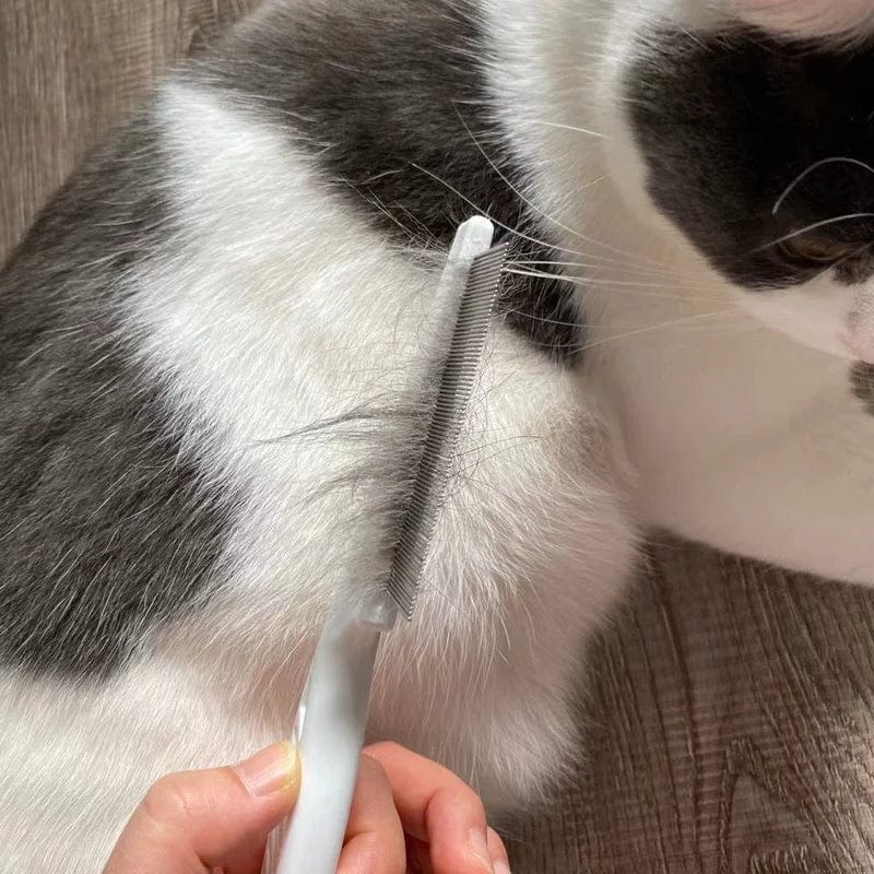 compact portable flea comb for cats and small pets