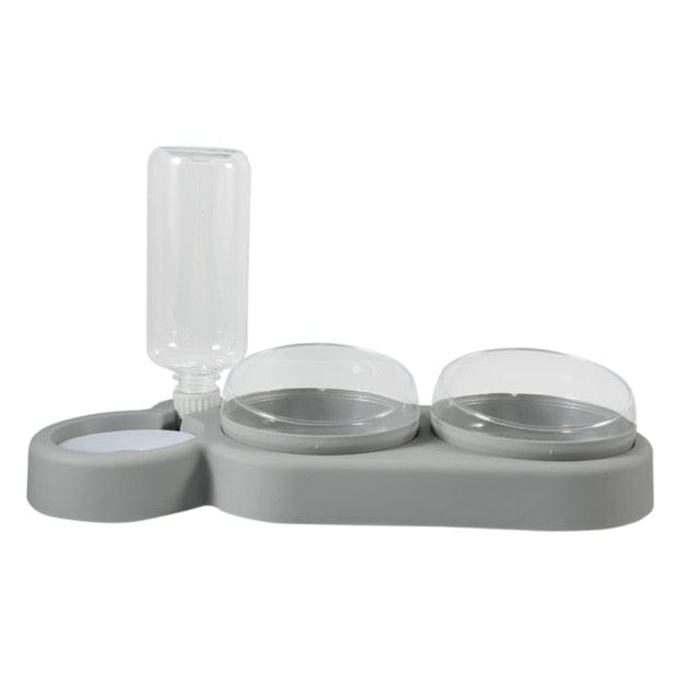 Compact multifunctional pet feeder for cats and small dogs

