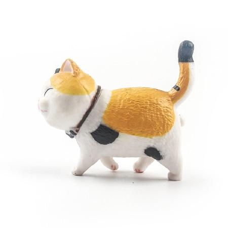 Golden-White Cat Magnet – Elegant Cat Breed Figurine