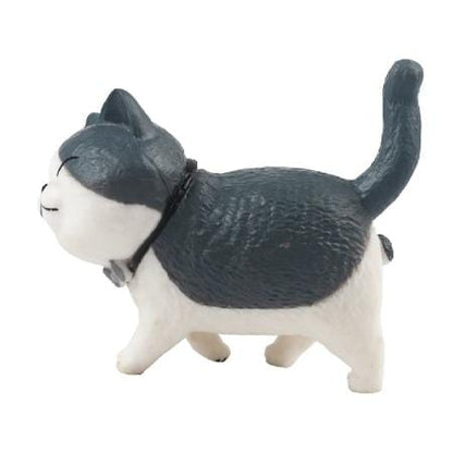 Gray & White Chubby Cat Magnet – Handmade Cat Miniature