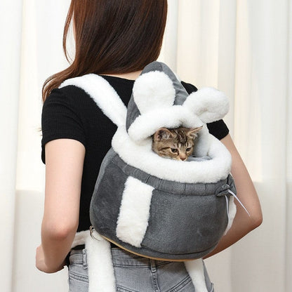 Cosy cat backpack for warmth