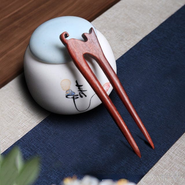 Reddish Brown Classic Cat Wooden Hairpin – Ethnic Style Hair Stick