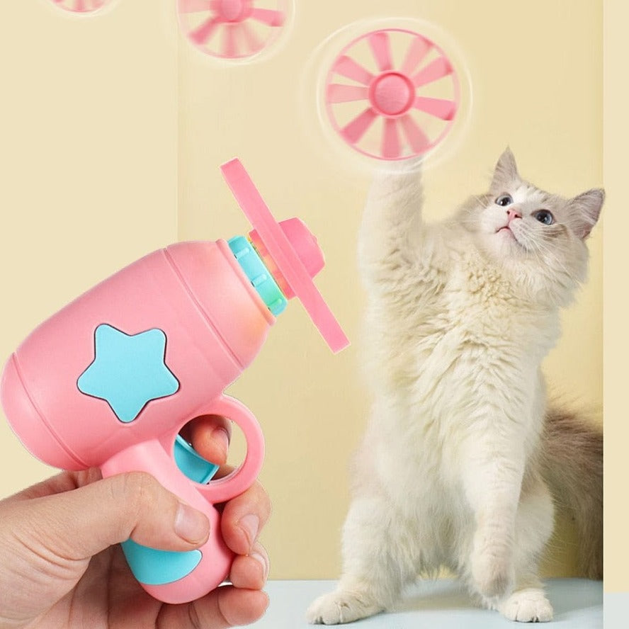 Interactive flying disc toy for felines