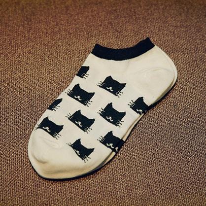 White Cat Pattern Ankle Socks – Lightweight Cotton Socks