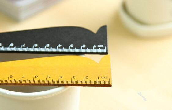 Innovative cat-shaped wooden straight ruler