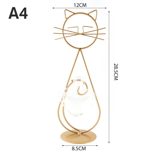 Cat-inspired metal vase for showcasing hydroponic flowers