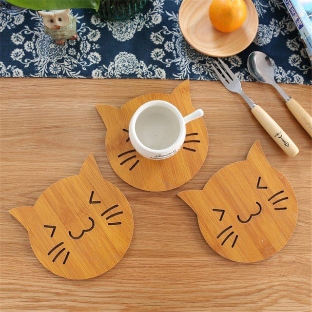Cat and fish patterned wooden coaster