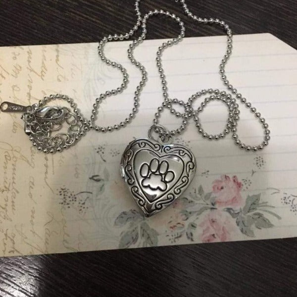 locket necklace with picture